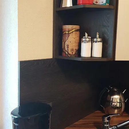*schones Mit Balkon Mitten Im Zentrum* Homestay szállás *
