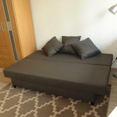 *schones Mit Balkon Mitten Im Zentrum* * Würzburg