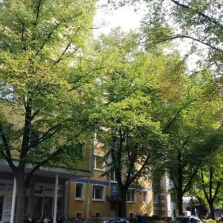 *schones Mit Balkon Mitten Im Zentrum* *